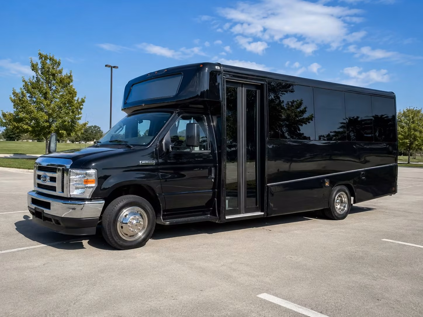 15 passenger minibus