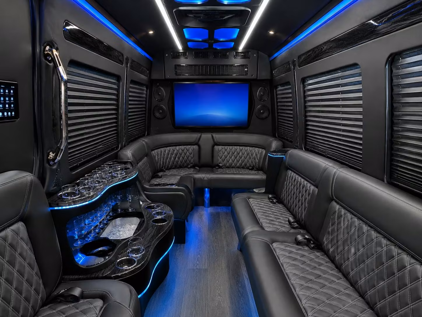 these buses are perfect for college sports fan groups heading to cal poly pomona or uc riverside